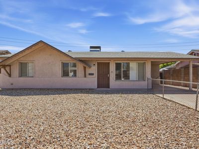 2219 W CHOLLA Street