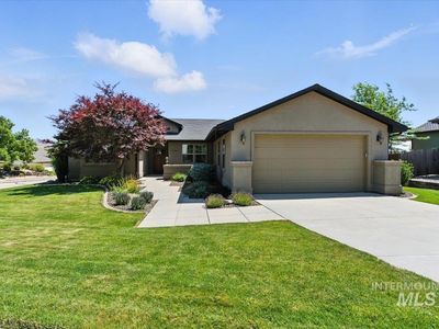 4223 N La Fontana Way