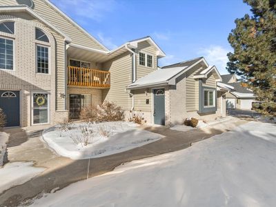 W240N2524 Parkway Meadow CIRCLE #5