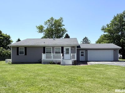 Property at 814 S Market St, Knoxville, IL