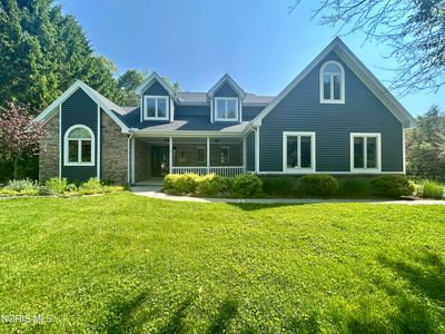 6047 Forest Edge Dr