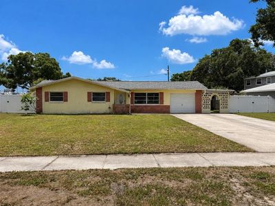 2571 Central Ave