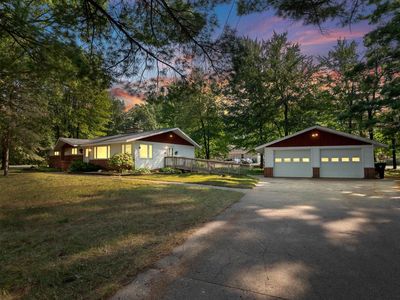 2001 ROOSEVELT DRIVE