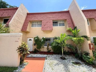 12 Meacham Ln #12