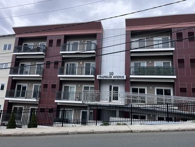 10 Franklin Ave #U-107