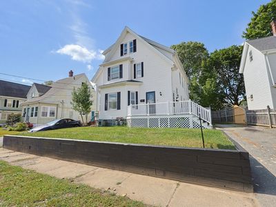 23 Fullerton Ave