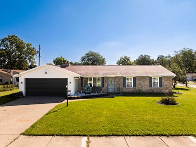 7735 Newlin Dr