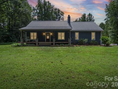 635 Rhododendron Dr