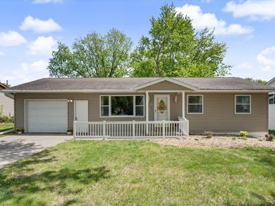 Property at 715 2nd St NW, Dyersville, IA