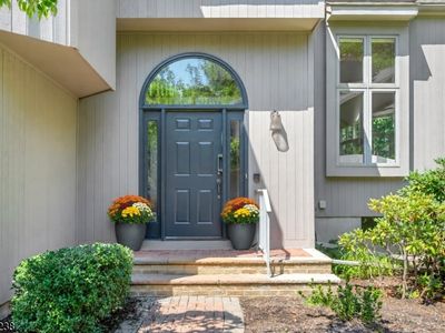 36 Robinhood Dr