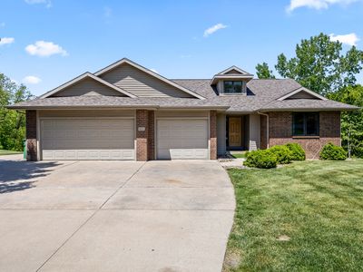 935 Woodland Dr