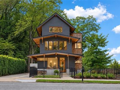 1446 Monroe Dr NE
