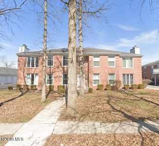 Property at 1926 Queenswood Dr APT 3, Findlay, OH