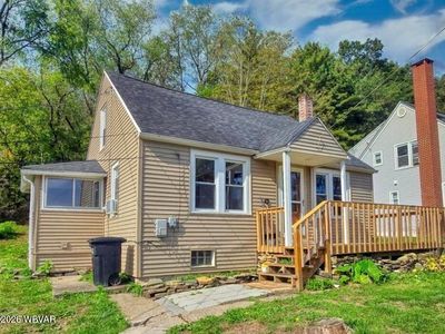 209 Melody Ln