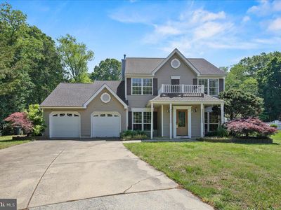 207 Dickens Ct