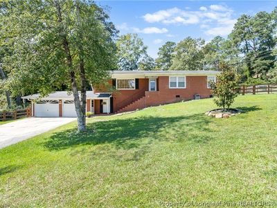 3425 Clearwater Dr