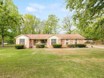5909 Red Bud Ln