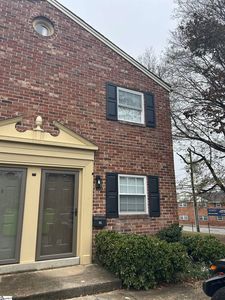 2530 E North St Unit 8-L
