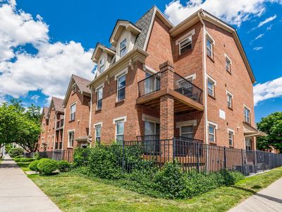 2822 Eden Ave Unit 5B