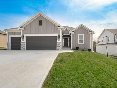 621 E 13th St