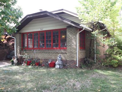 747 S Sherman Street