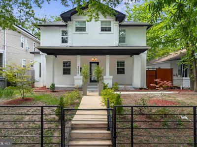 3522 S Dakota Ave NE