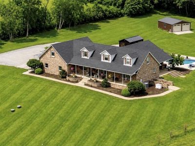 31 Sutton Ln