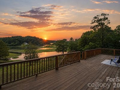313 Riverfront Dr
