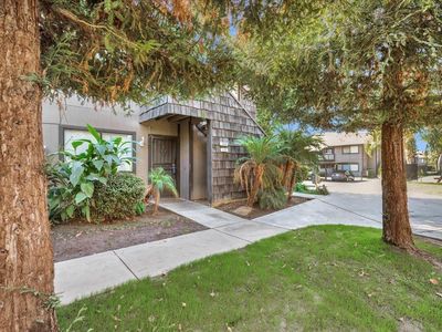 1190 S Winery Ave Unit 146