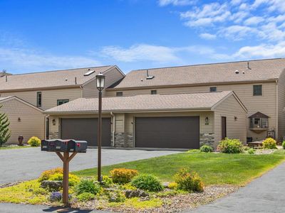 3328 Bayside COURT