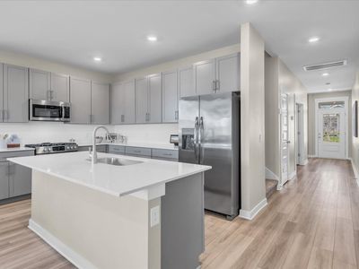 1034 Ewell Farm Cir