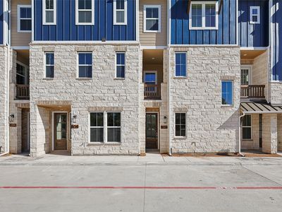 804 Concan Dr