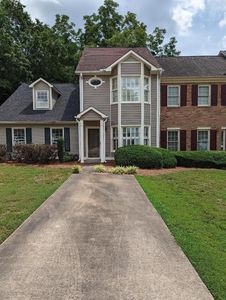 215 Woodburn Club Ln