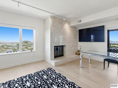 770 N 93rd St APT 6B8