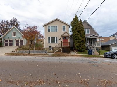 216 East Brown STREET