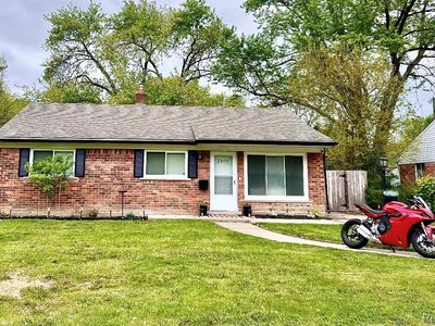 Property at 28111 Selkirk St, Southfield, MI