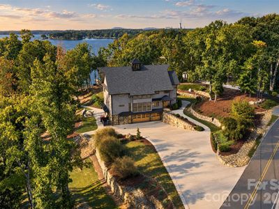222 Greenbay Rd