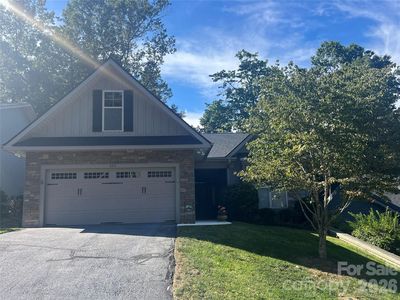 220 Waterside Dr