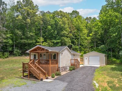 11767 James River Rd