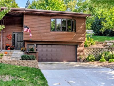 1202 Oak Dr