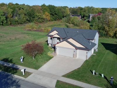 929 Farmers Ridge Trl