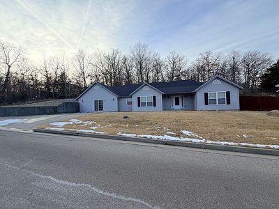 407 Clint Ave