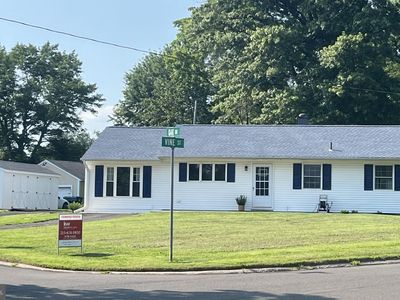 Property at 91 Oak Dr, New Britain, PA