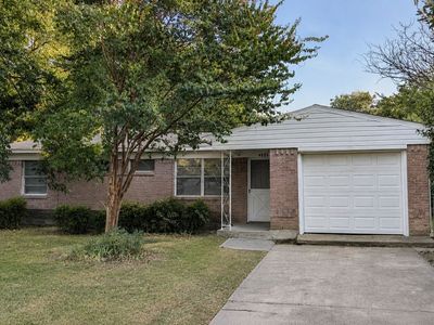 4805 Mistletoe Way