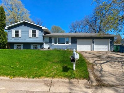 Property at 405 S East St, Eaton Rapids, MI