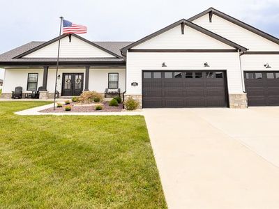 1395 Dove Hollow Cir