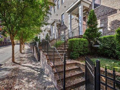 336 Brownstones Cir NE