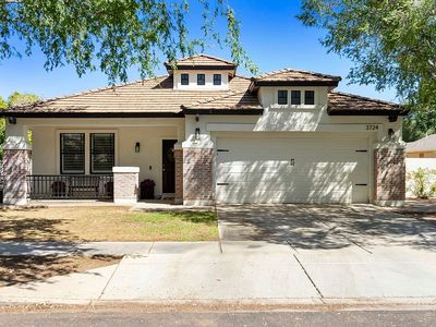 3724 E Washington Ct