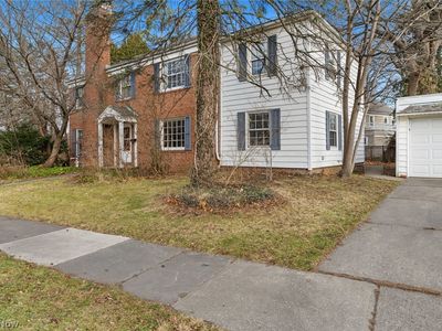 19208 Chagrin Blvd