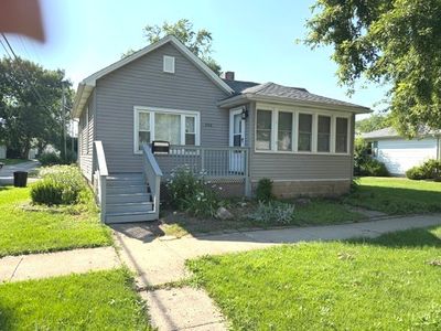355 N Walnut St